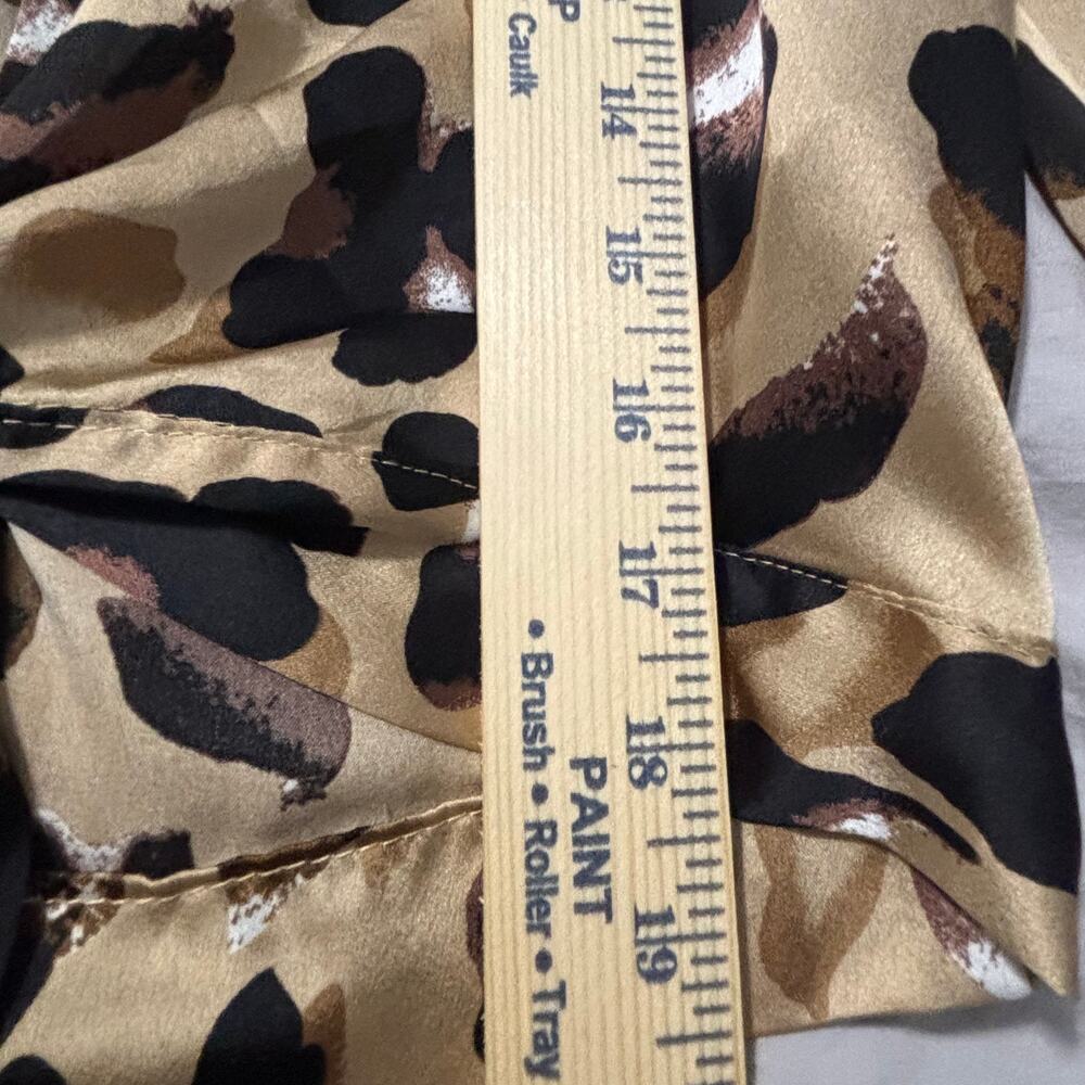Boohoo Tall Satin Leopard Print Wrap Top – Size 4 - Picture 6 of 8